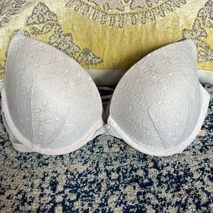 36D Victoria’s Secret Bra
